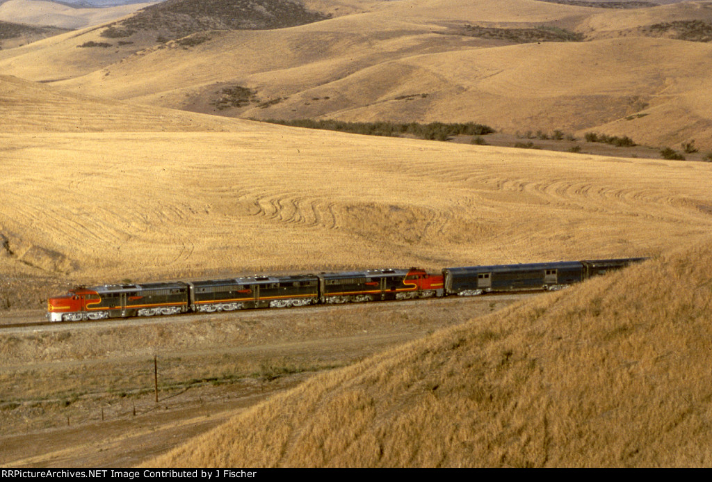 ATSF passenger train